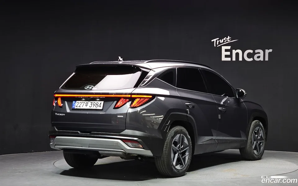 Hyundai Tucson NX4 2.0 4WD 2025 — миниатюра 2