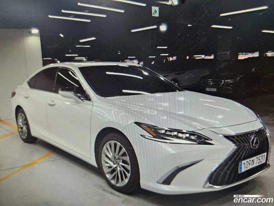 Lexus ES 300h 2024 — миниатюра 2
