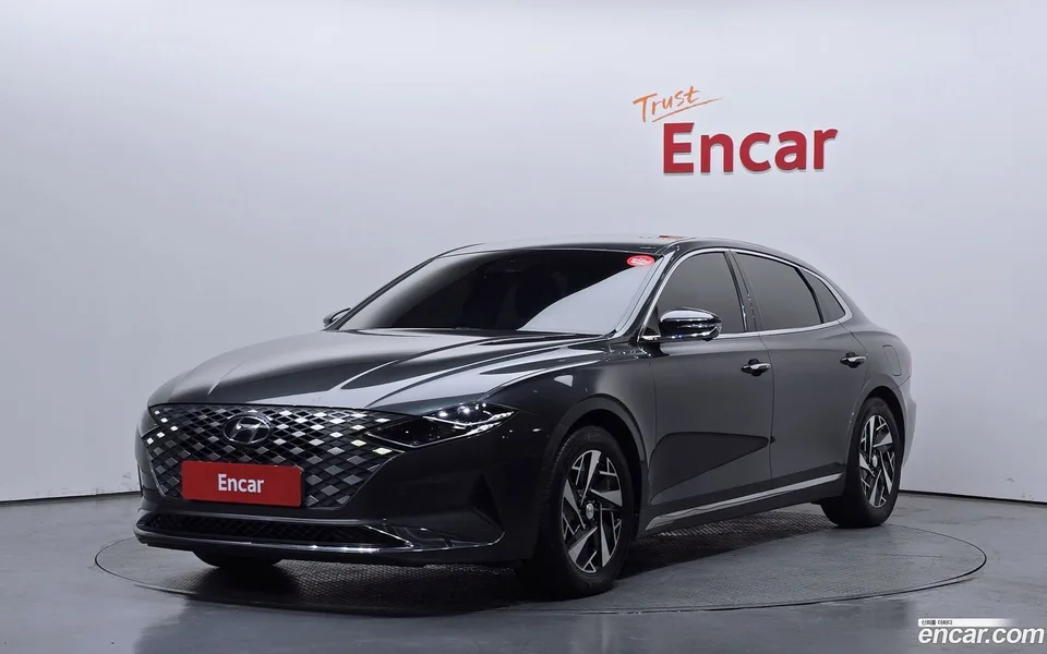 Hyundai Grandeur IG Hybrid 2022 — фото 1, купить с доставкой в Москву