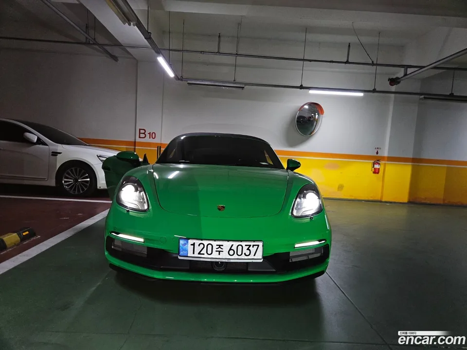 Porsche 718 Boxster 4.0 GTS 2023 — миниатюра 2
