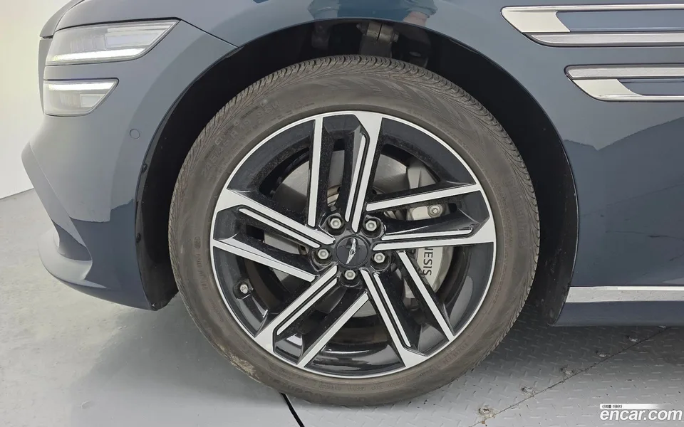 Genesis G80 2.5 2WD 2024 — миниатюра 5