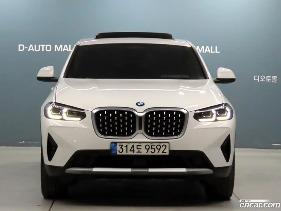 BMW X4 xDrive20i xLine 2022 — миниатюра 3