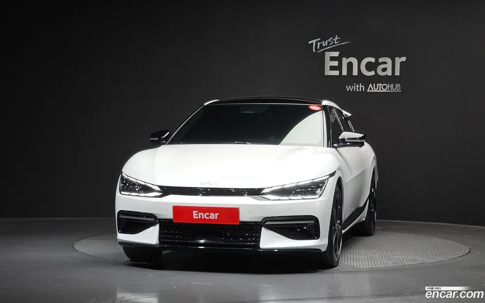 Kia EV6 4WD 2023 — миниатюра 3