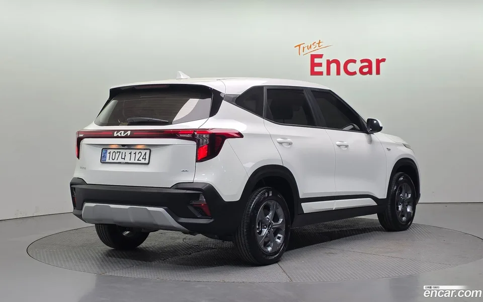Kia Seltos 2.0 4WD 2024 — миниатюра 2