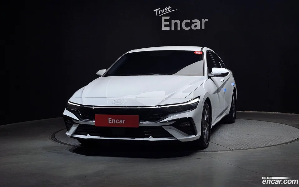 Hyundai Avante CN7 Hybrid 2025 — миниатюра 3