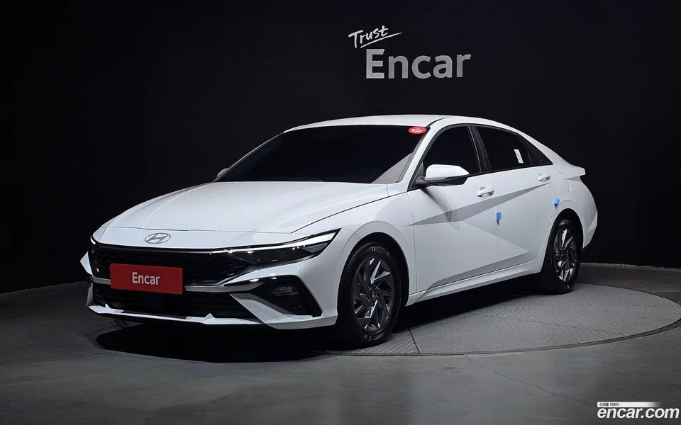 Hyundai Avante CN7 Hybrid 2025 — фото 1, купить с доставкой в Москву