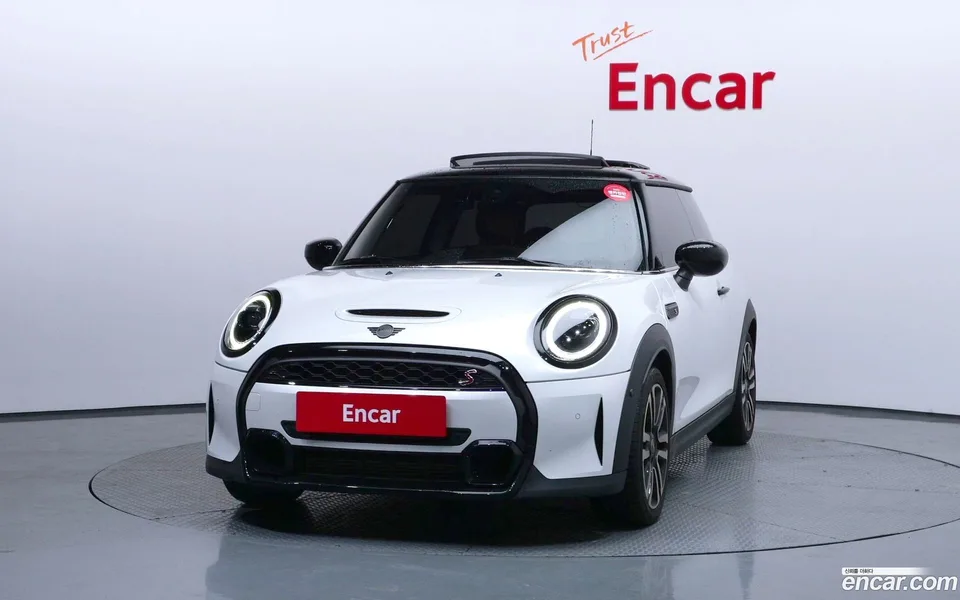MINI Cooper S 2023 — миниатюра 3