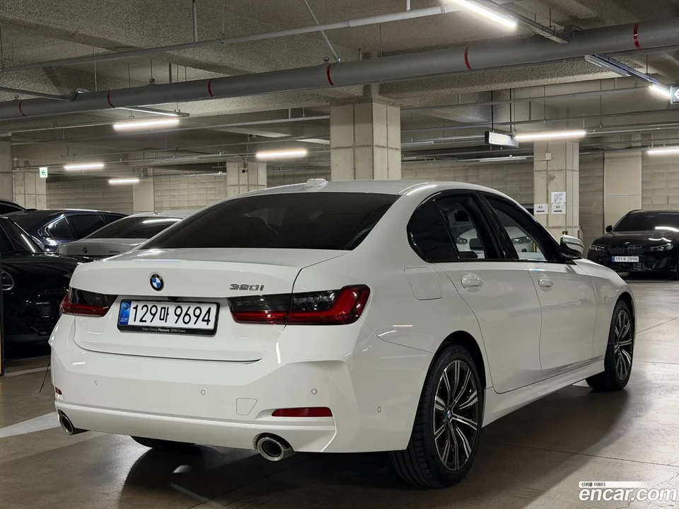 BMW 3 Series 320i 2025 — миниатюра 2