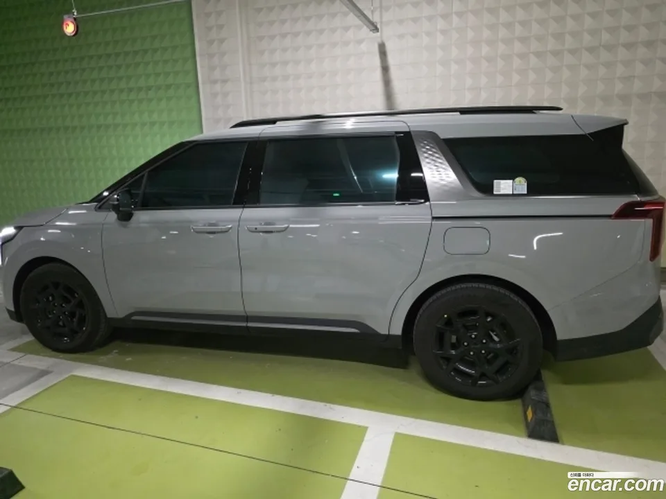 Kia Carnival HEV 7 X Line 2026 — миниатюра 2