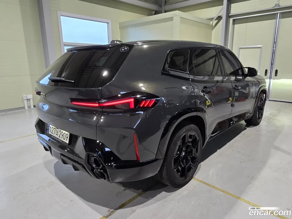 BMW XM 4.4 2023 — миниатюра 2