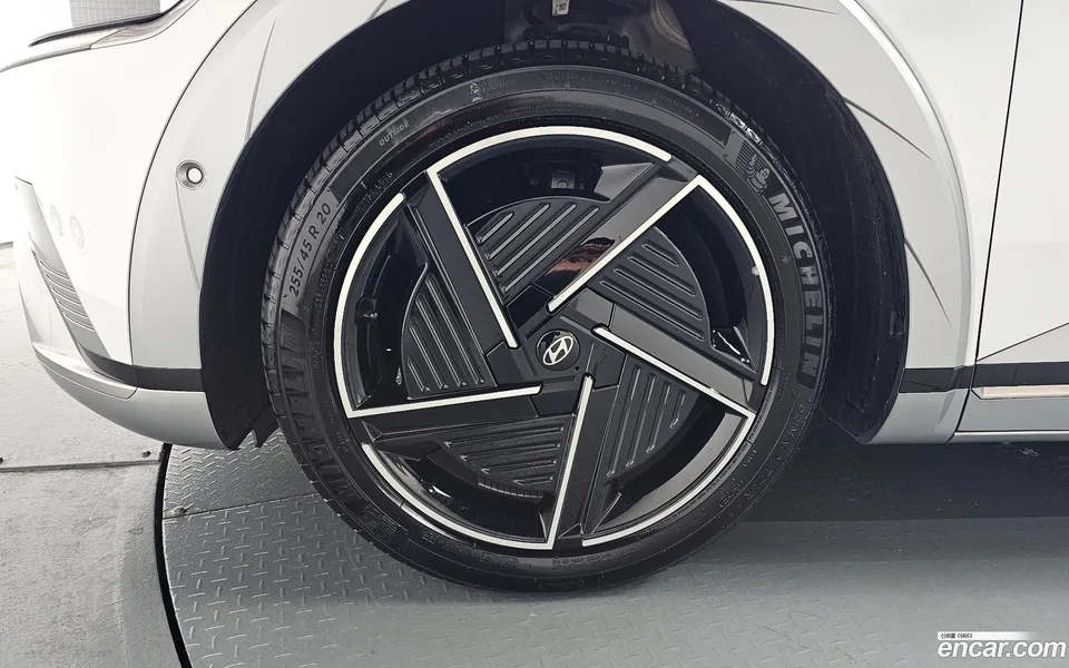 Hyundai Ioniq 5 2024 — миниатюра 5