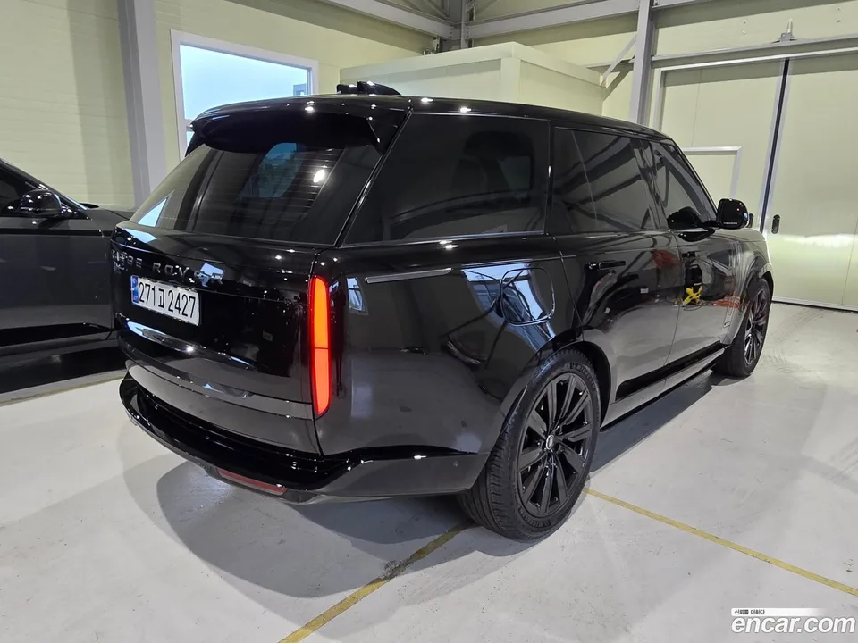 Land Rover Range Rover P550E AB 2025 — миниатюра 2