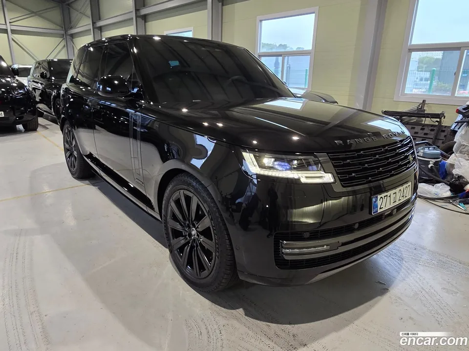 Land Rover Range Rover P550E AB 2025 — миниатюра 3