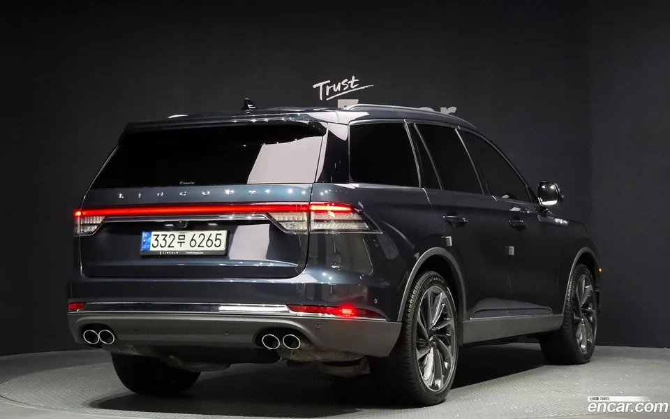 Lincoln Aviator 3.0 AWD 2022 — миниатюра 2