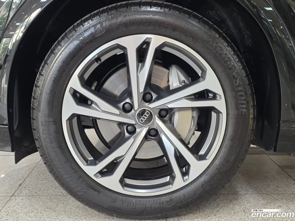 Audi Q6 e- 2025 — миниатюра 5
