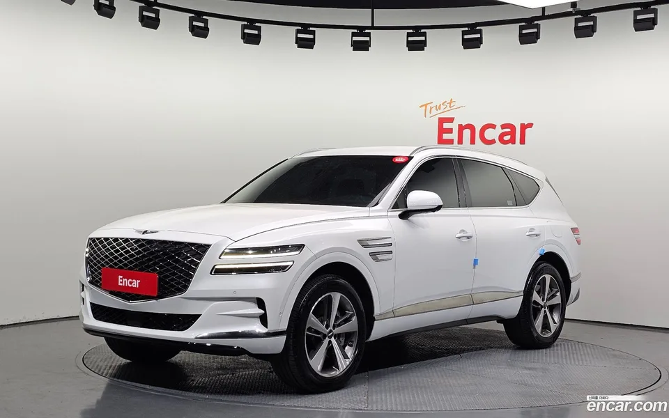 Genesis GV80 2.5T AWD 2023 — фото 1, купить с доставкой в Москву