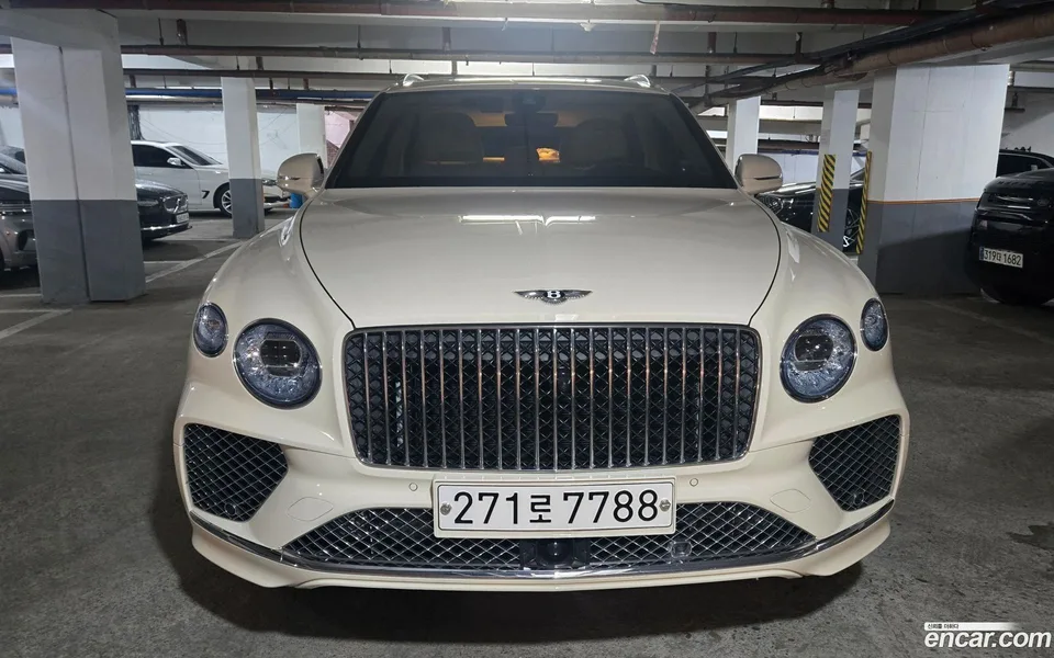 Bentley Bentayga 4.0 V8 2024 — миниатюра 3