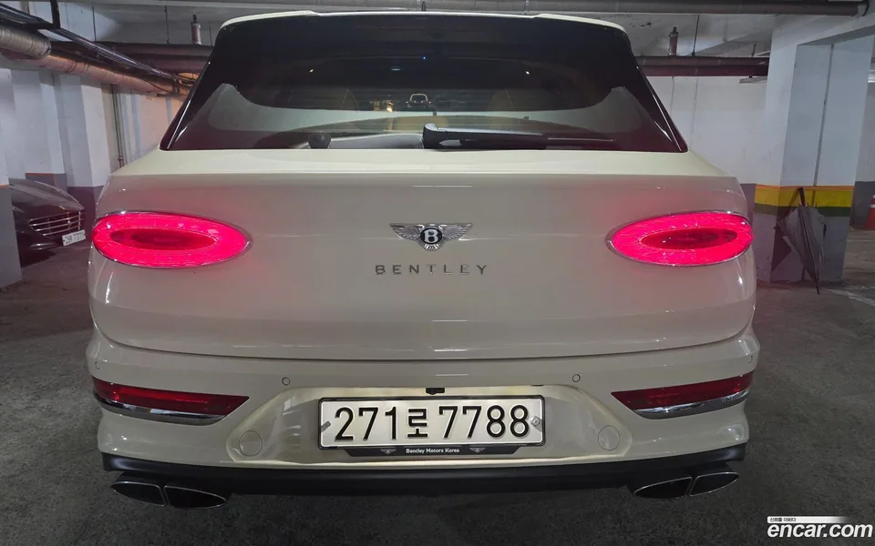 Bentley Bentayga 4.0 V8 2024 — миниатюра 5