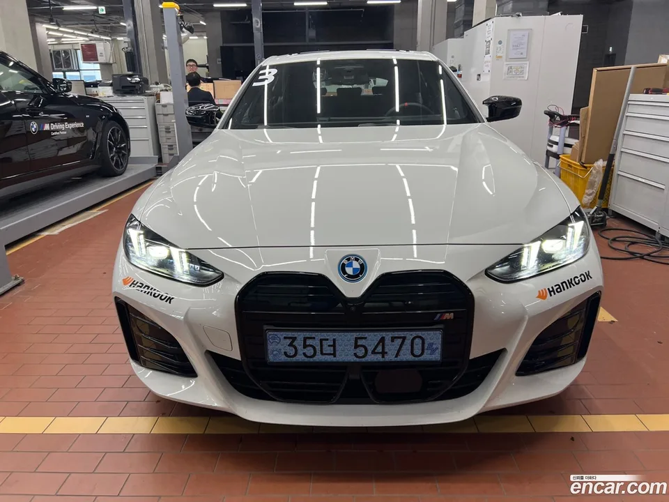 BMW i4 M50 2025 — миниатюра 3