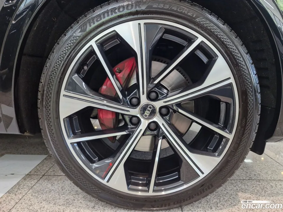 Audi SQ5 3.0 TFSI 2023 — миниатюра 5