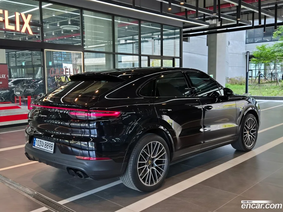 Porsche Cayenne 3.0 2022 — миниатюра 4
