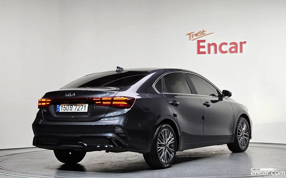 Kia K3 1.6 2023 — миниатюра 2