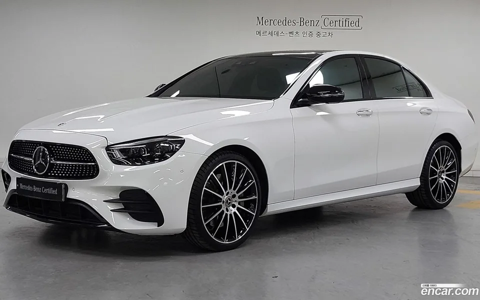 Mercedes-Benz E-Class E350 4MATIC AMG Line 2022 — фото 1, купить с доставкой в Москву