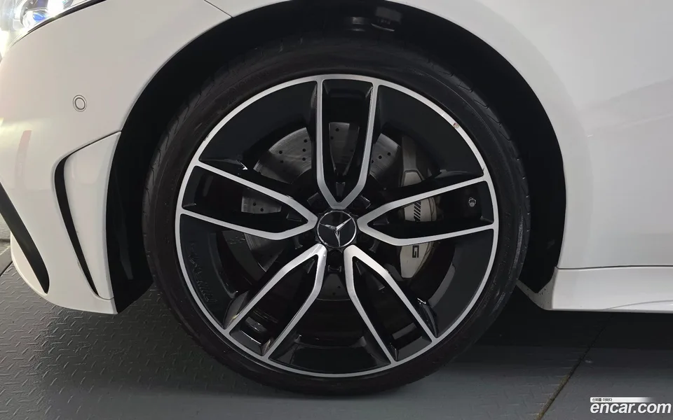 Mercedes-Benz CLS-Class AMG CLS53 4MATIC+ 2023 — миниатюра 5