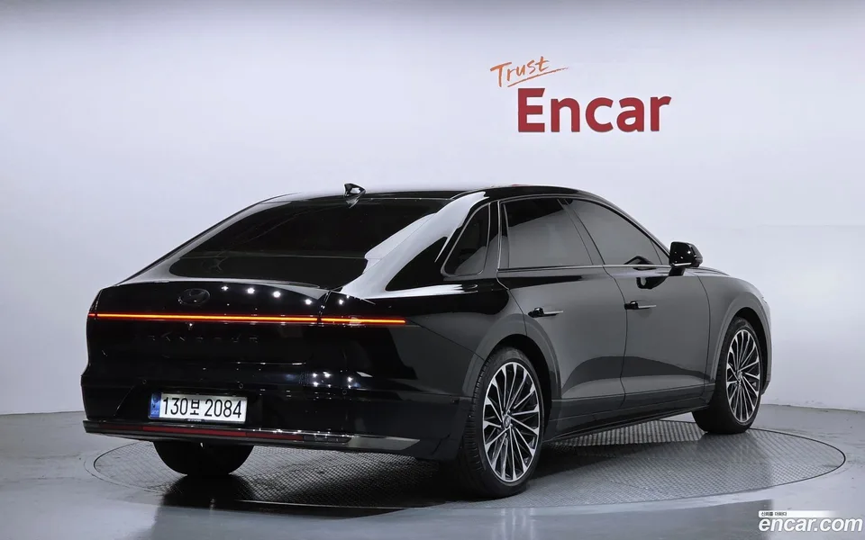 Hyundai Grandeur 2.5 2WD 2023 — миниатюра 2