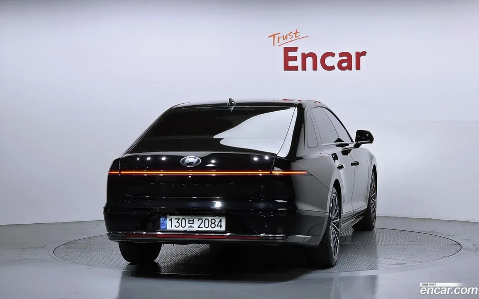 Hyundai Grandeur 2.5 2WD 2023 — миниатюра 4