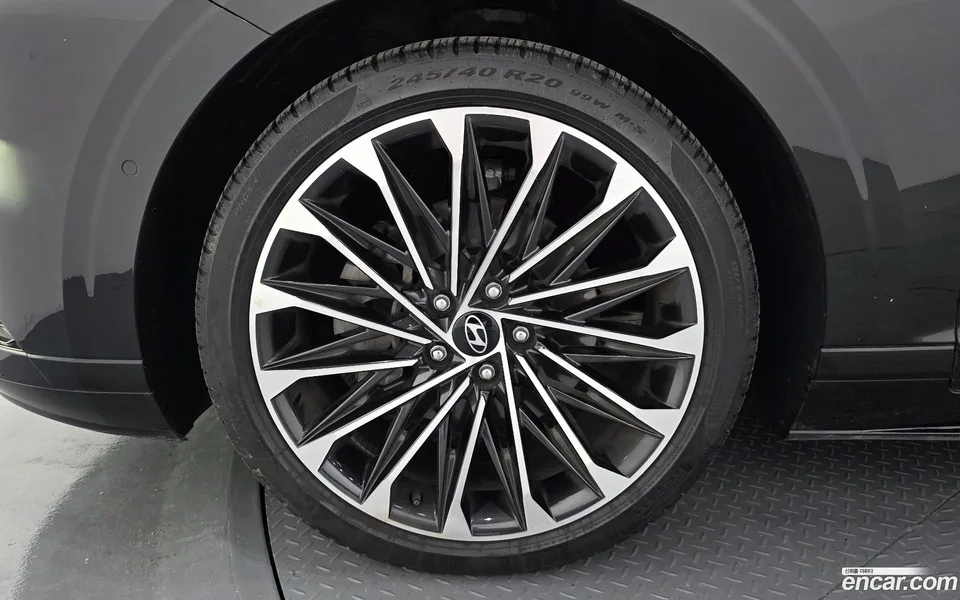 Hyundai Grandeur 2.5 2WD 2023 — миниатюра 5
