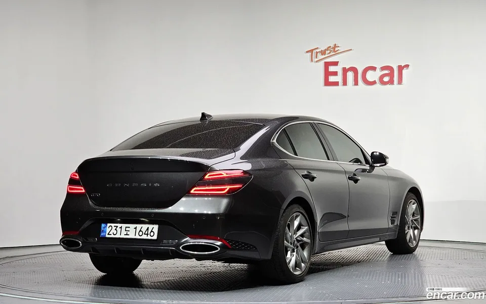 Genesis G70 2.5T 2WD 2023 — миниатюра 2