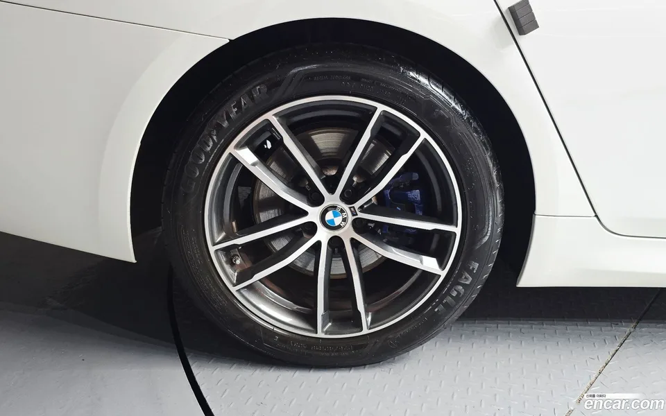 BMW 5 Series 523d M 2022 — миниатюра 5