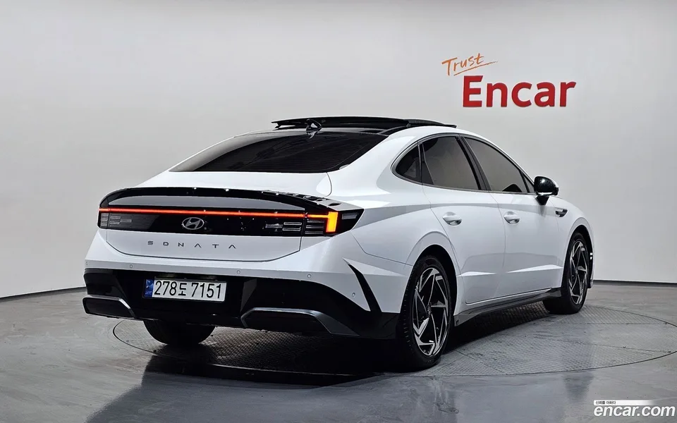 Hyundai Sonata The Edge 1.6 2023 — миниатюра 2