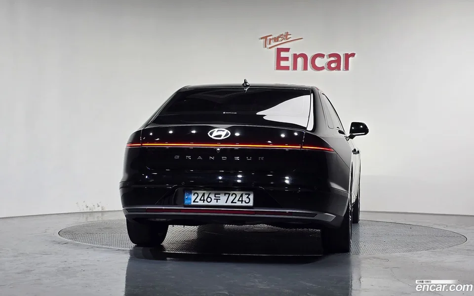 Hyundai Grandeur 2.5 2WD 2023 — миниатюра 4