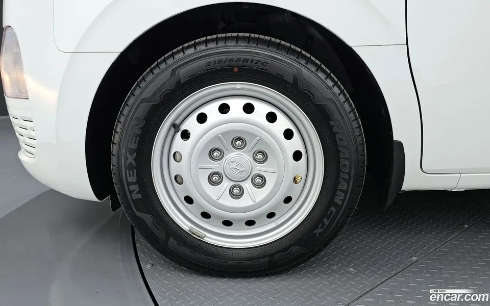 Hyundai Staria 3 2023 — миниатюра 5