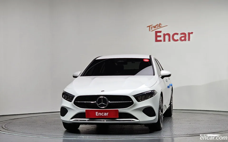 Mercedes-Benz A-Class A220 2024 — миниатюра 3