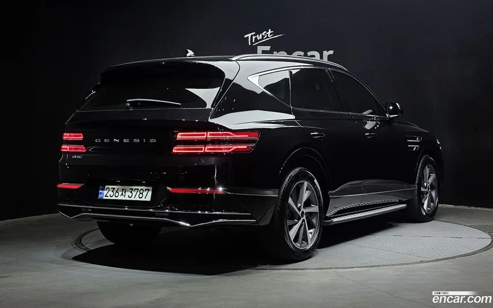 Genesis GV80 2.5T 2WD 2024 — миниатюра 2