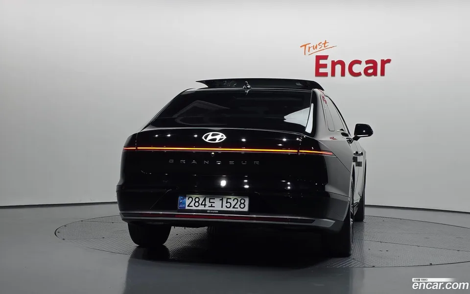 Hyundai Grandeur 2.5 2WD 2023 — миниатюра 4