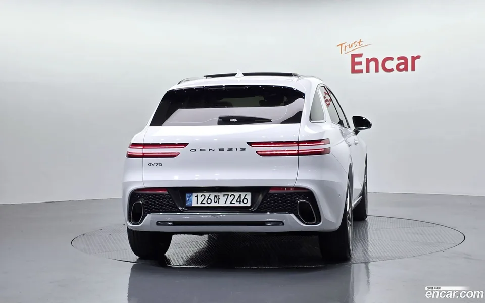 Genesis GV70 2.5T 2WD 2022 — миниатюра 4