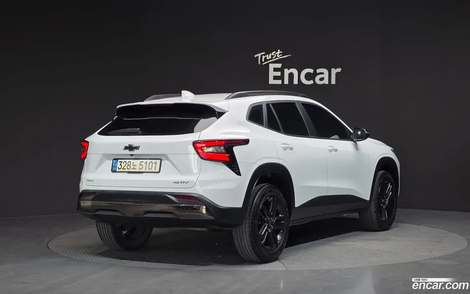 Chevrolet Trax Crossover 1.2 ACTIV 2023 — миниатюра 2