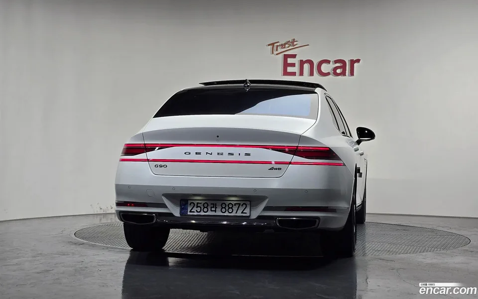 Genesis G90 3.5 e-S/C AWD LWB 2022 — миниатюра 4