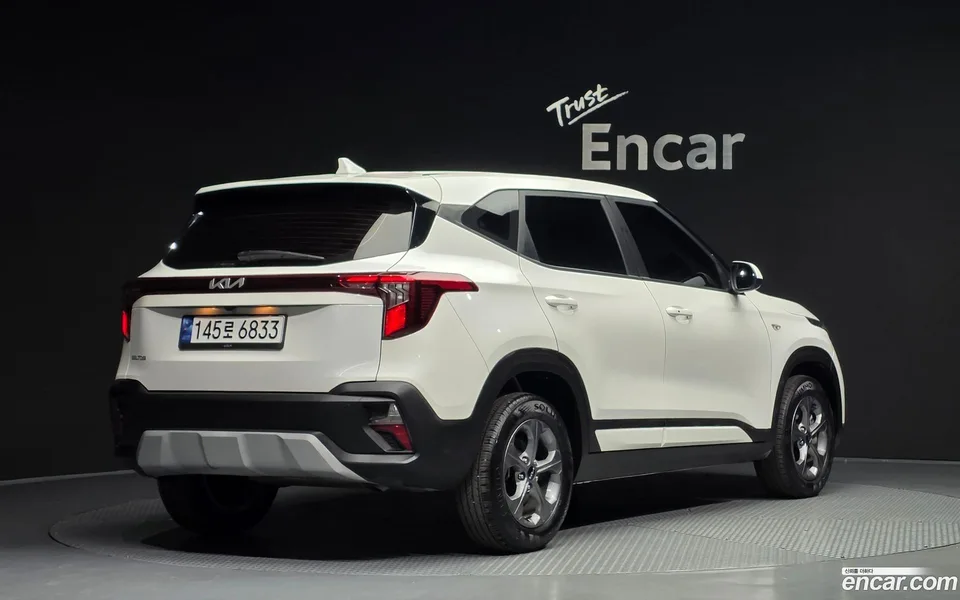Kia Seltos 1.6 2WD 2023 — миниатюра 2