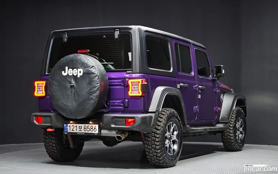 Jeep Wrangler 2.0 4 2023 — миниатюра 2