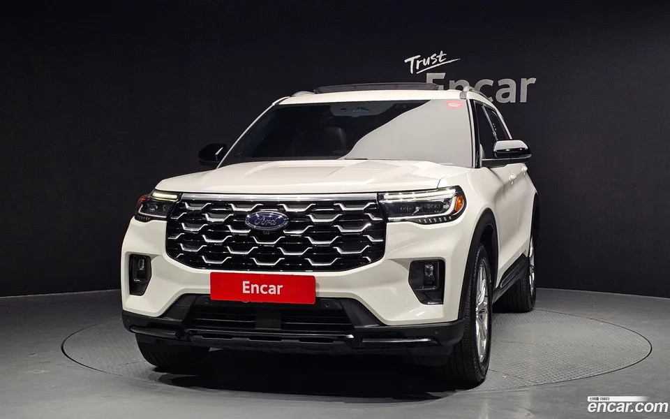 Ford Explorer 2.3 4WD 2025 — миниатюра 3