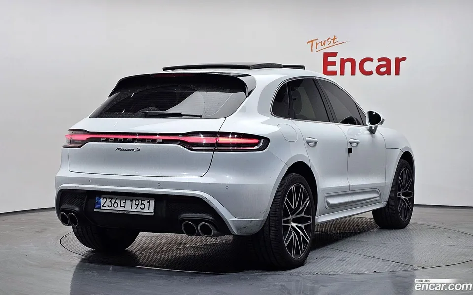 Porsche Macan 2.9 S 2022 — миниатюра 2