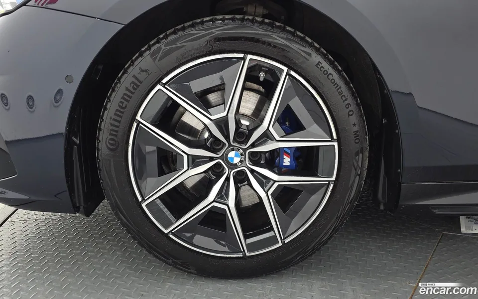 BMW 5 Series 520i M 2025 — миниатюра 5