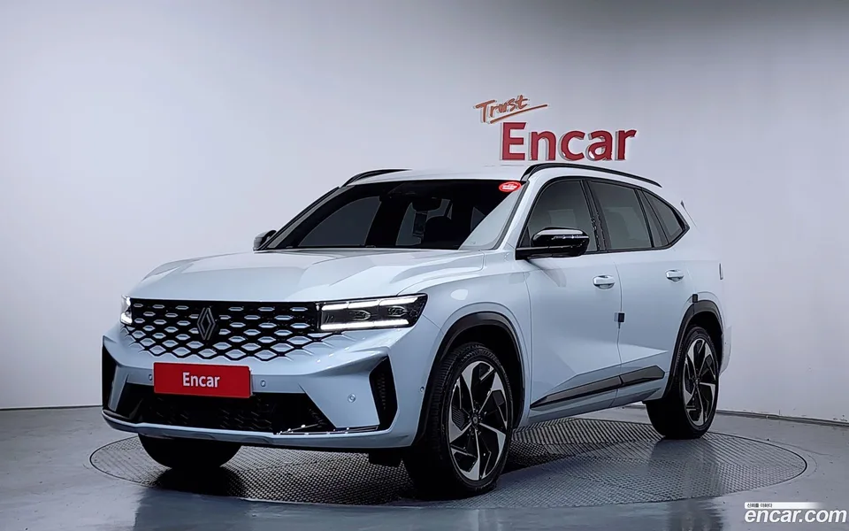 Renault Samsung Grand Koleos 1.5 E-TECH 2WD 2025 — фото 1, купить с доставкой в Москву