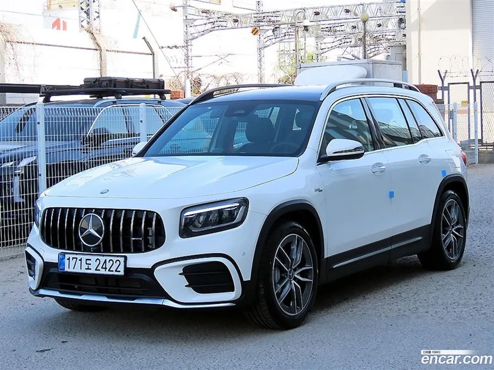 Mercedes-Benz GLB-Class AMG GLB35 4MATIC 2025 — миниатюра 2