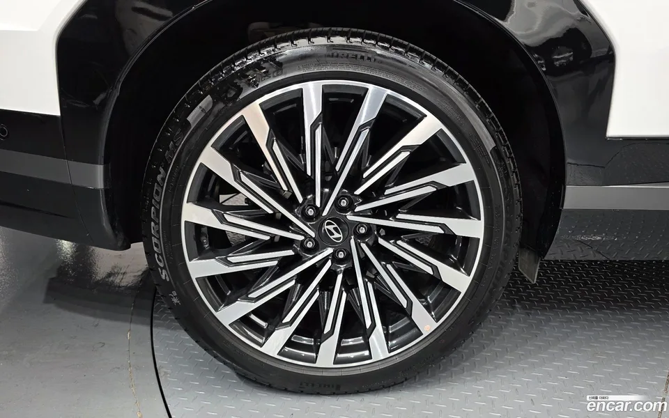 Hyundai SantaFe 2.5T 2WD 2024 — миниатюра 5